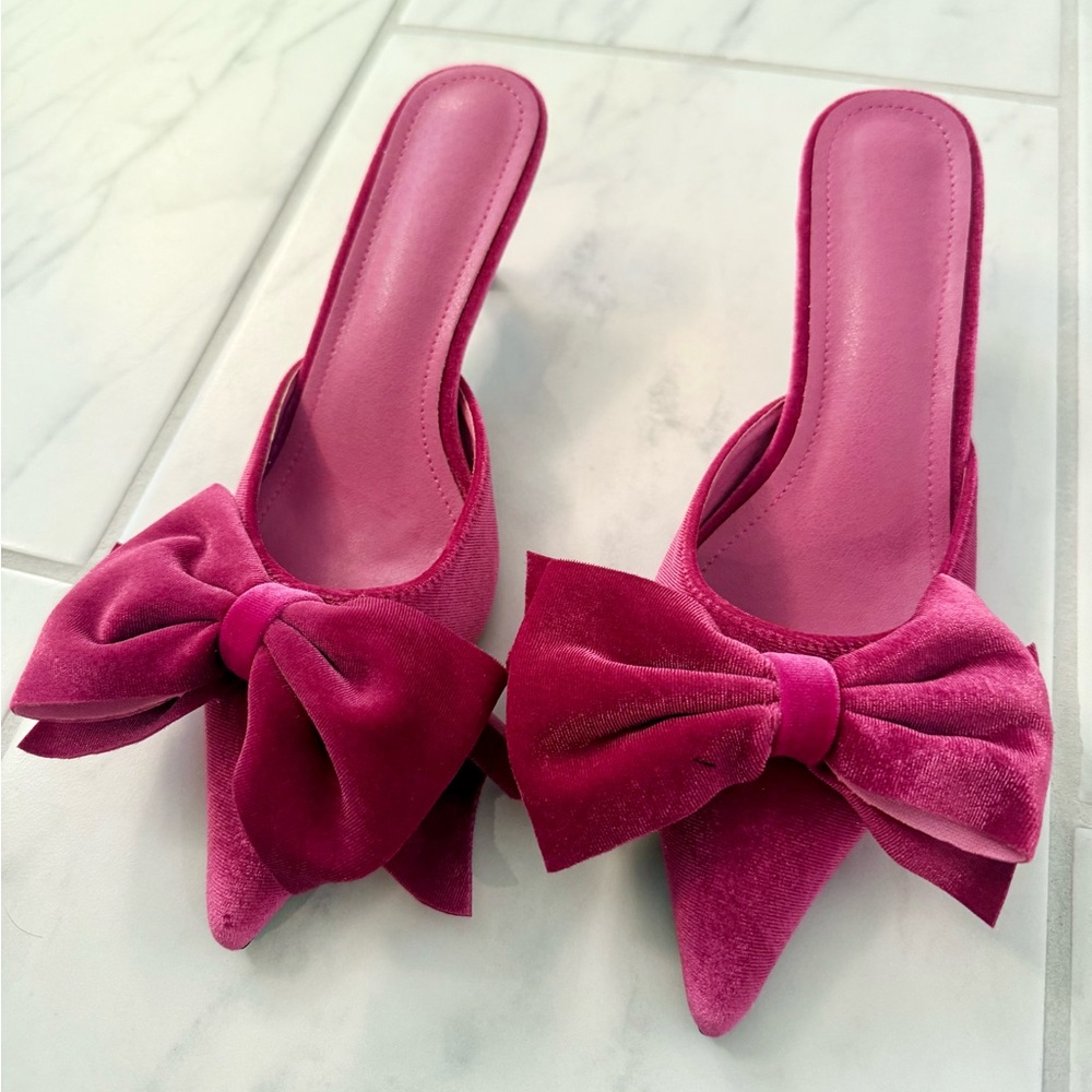 Darling Women's Pink Velvet Bow Kitten Heel Shoes